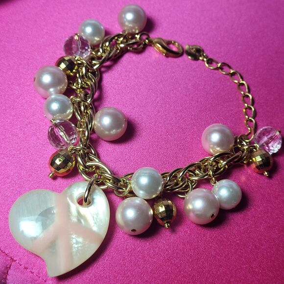 Glamorous Jane Acrylic Charm Bracelet Faux Gold Pearl Shell Boho Beach Jewelry - Picture 1 of 10